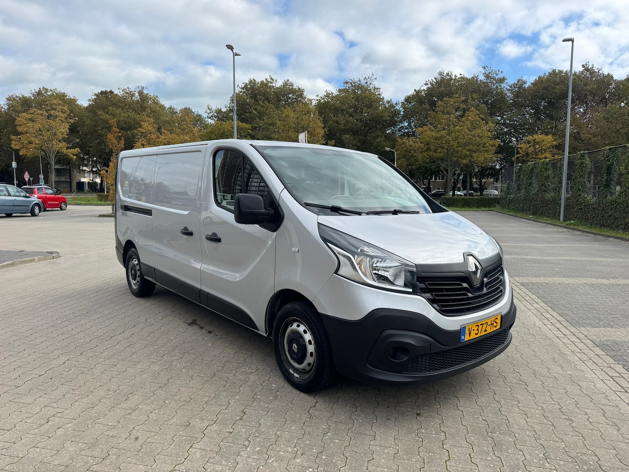 Renault Trafic - 1.6 dCi T29 L2H1 Luxe 2X Schuifdeuren - AutoWereld.nl