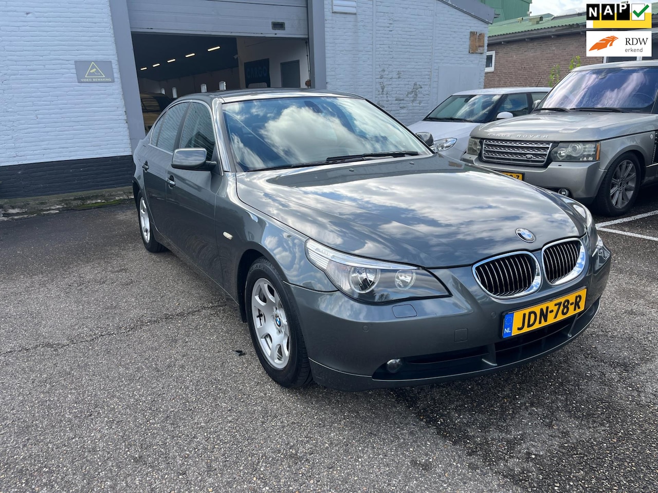 BMW 5-serie - 523i Executive Ketting VV / Nieuwe APK / Dealer OH - AutoWereld.nl