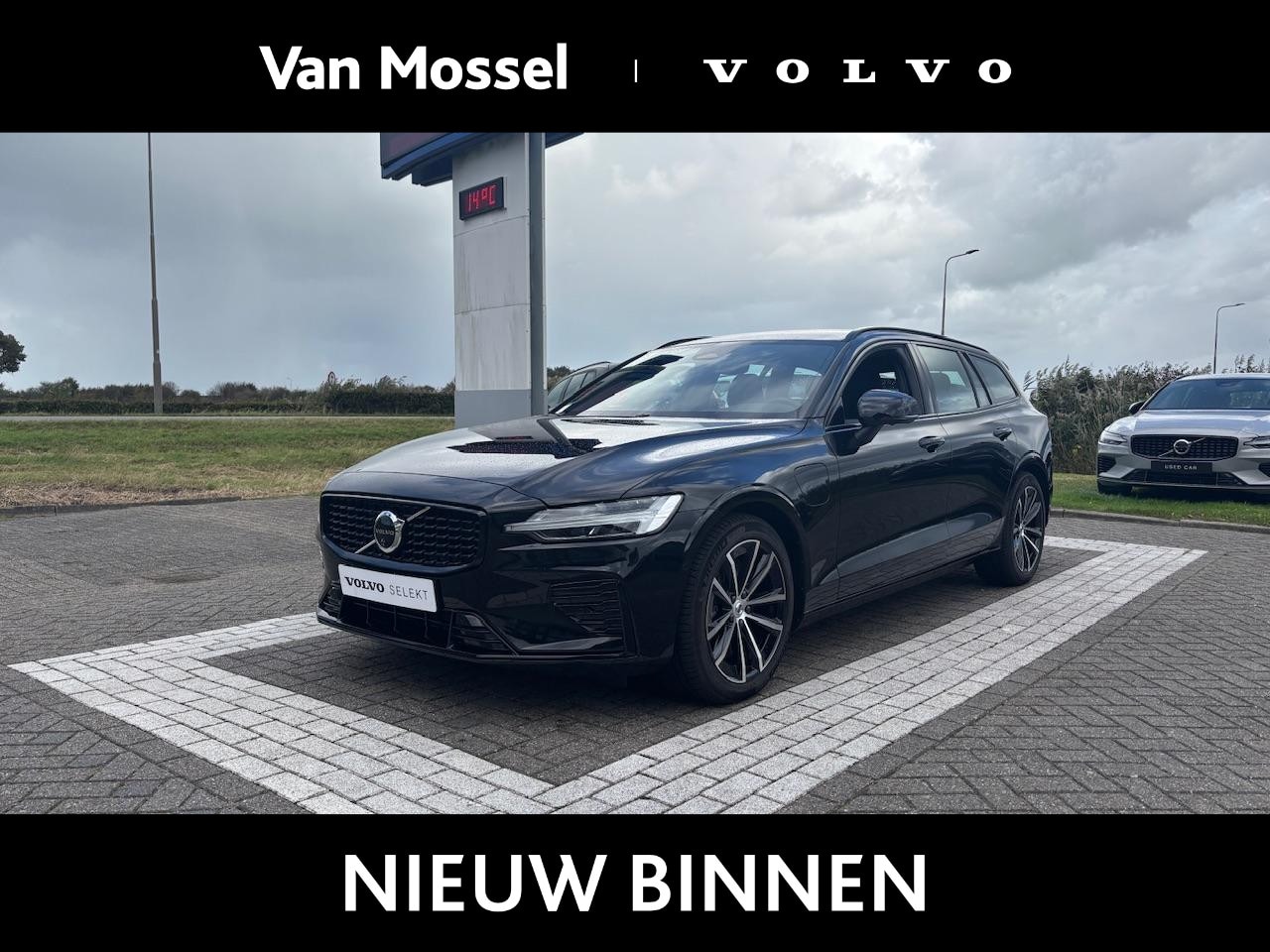 Volvo V60 - 2.0 T6 Plug-in hybrid AWD Plus Dark | 360 Camera | Memoryseats | Trekhaak - AutoWereld.nl