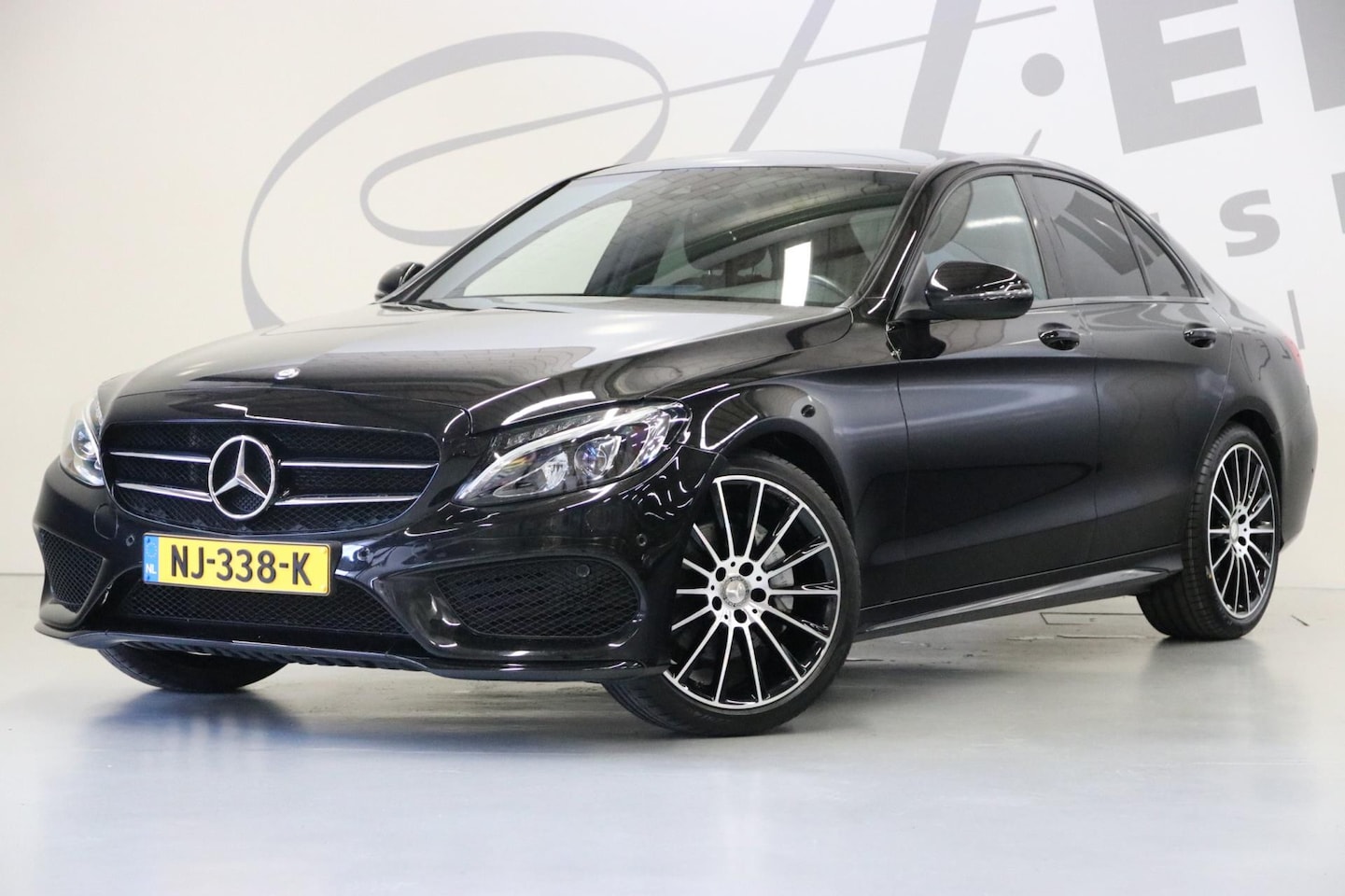 Mercedes-Benz C-klasse - 180 AMG-Styling/Nightpakket/Dodehoekassistent - AutoWereld.nl