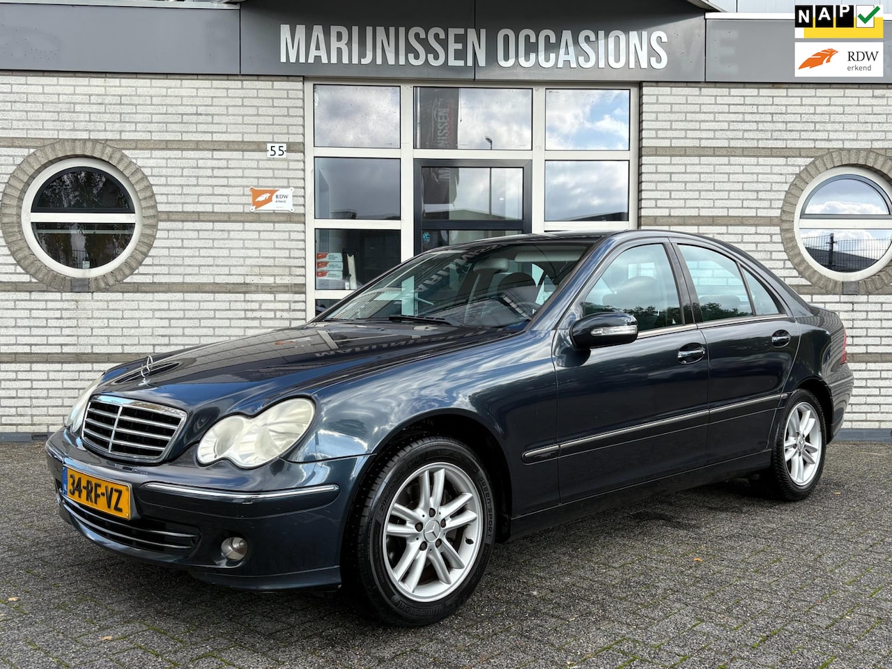 Mercedes-Benz C-klasse - 180 K. Avantgarde |Trekhk,Airco,Navi| - AutoWereld.nl