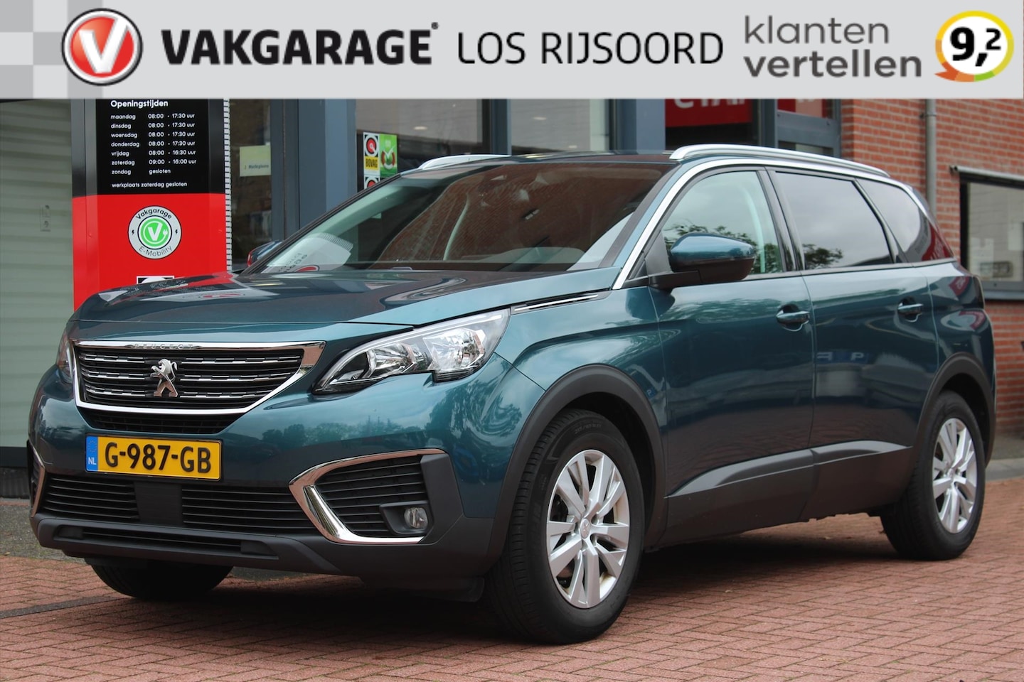 Peugeot 5008 - 1.2 PureTech *Executive* | Trekhaak | Carplay | Vol- Leder | PDC | Cruise & Climate Contro - AutoWereld.nl