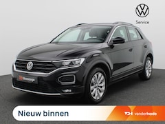 Volkswagen T-Roc - 1.5 TSI Style 150PK DSG Adaptieve Cruise Controle, Trekhaak, Achteruitrijcamera, Alarm, DA