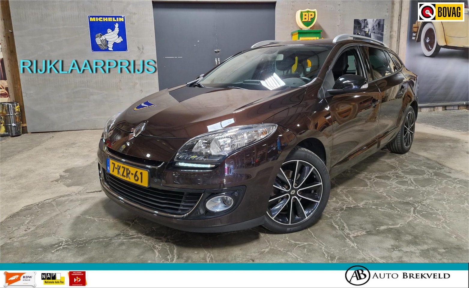 Renault Mégane Estate - 1.2 TCe Bose 116PK | Camera | Cruise | Clima | Navi | LMV | Bose Systeem | PDC | NAP - AutoWereld.nl