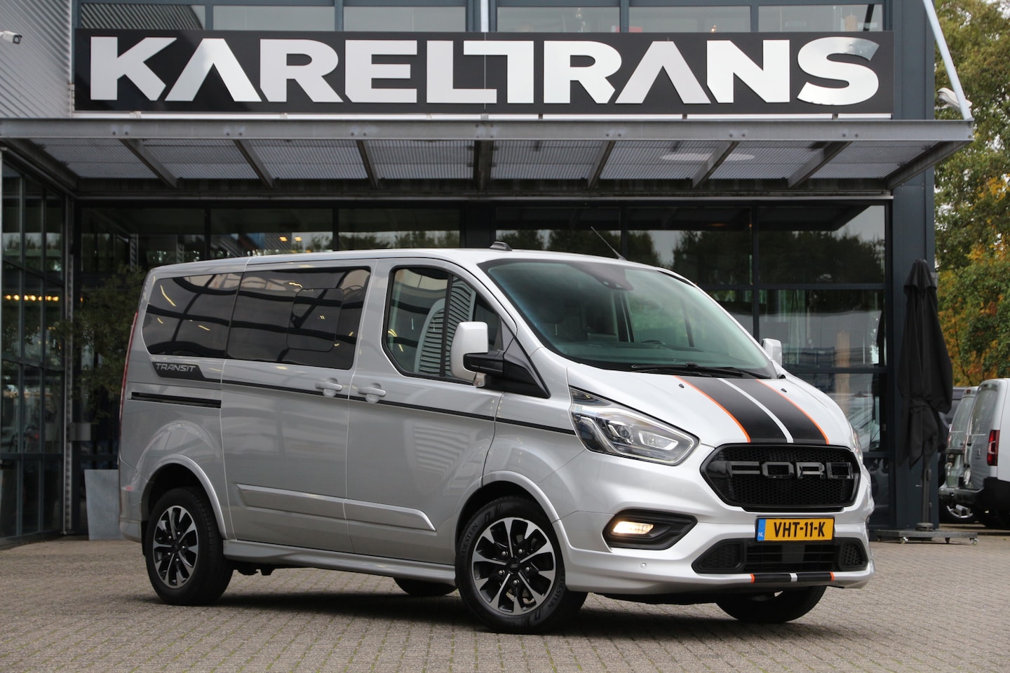 Ford Transit Custom - 2.0 TDCI 185 | Aut. | DC | Sport | 2x Schuifdeur | Navi | Camera.. - AutoWereld.nl