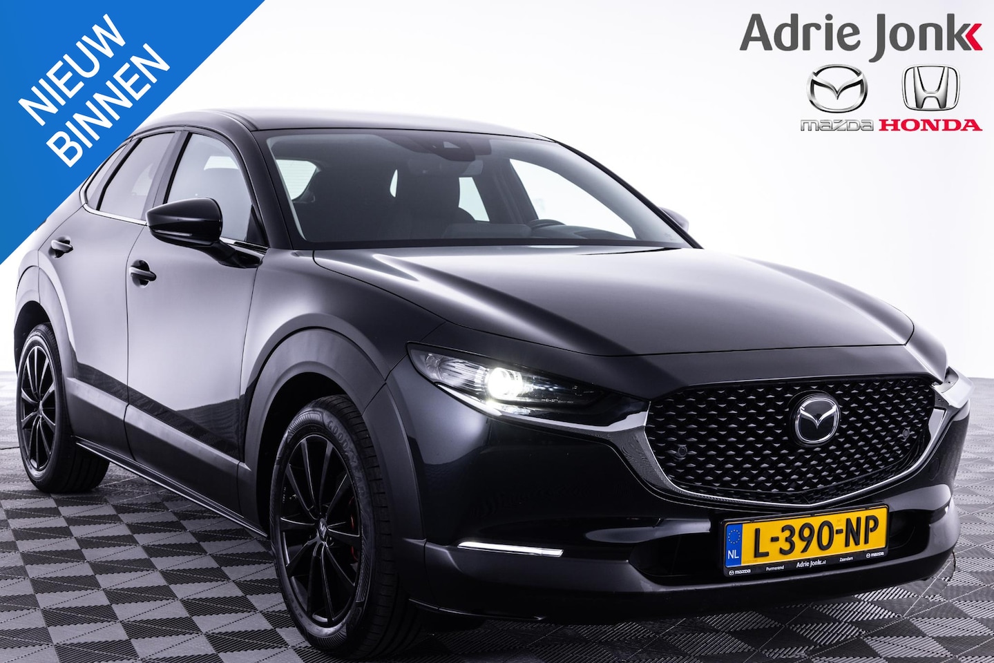 Mazda CX-30 - 2.0 e-SkyActiv-X M Hybrid Comfort AUTOMAAT | TREKHAAK | 18"VELGEN BLACK GLOSS | APPLE CARP - AutoWereld.nl