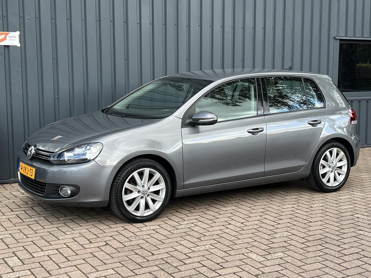 Volkswagen Golf - 1.4 TSI Highline AUTOMAAT!/ONDERHOUDEN!/APK!/ - AutoWereld.nl