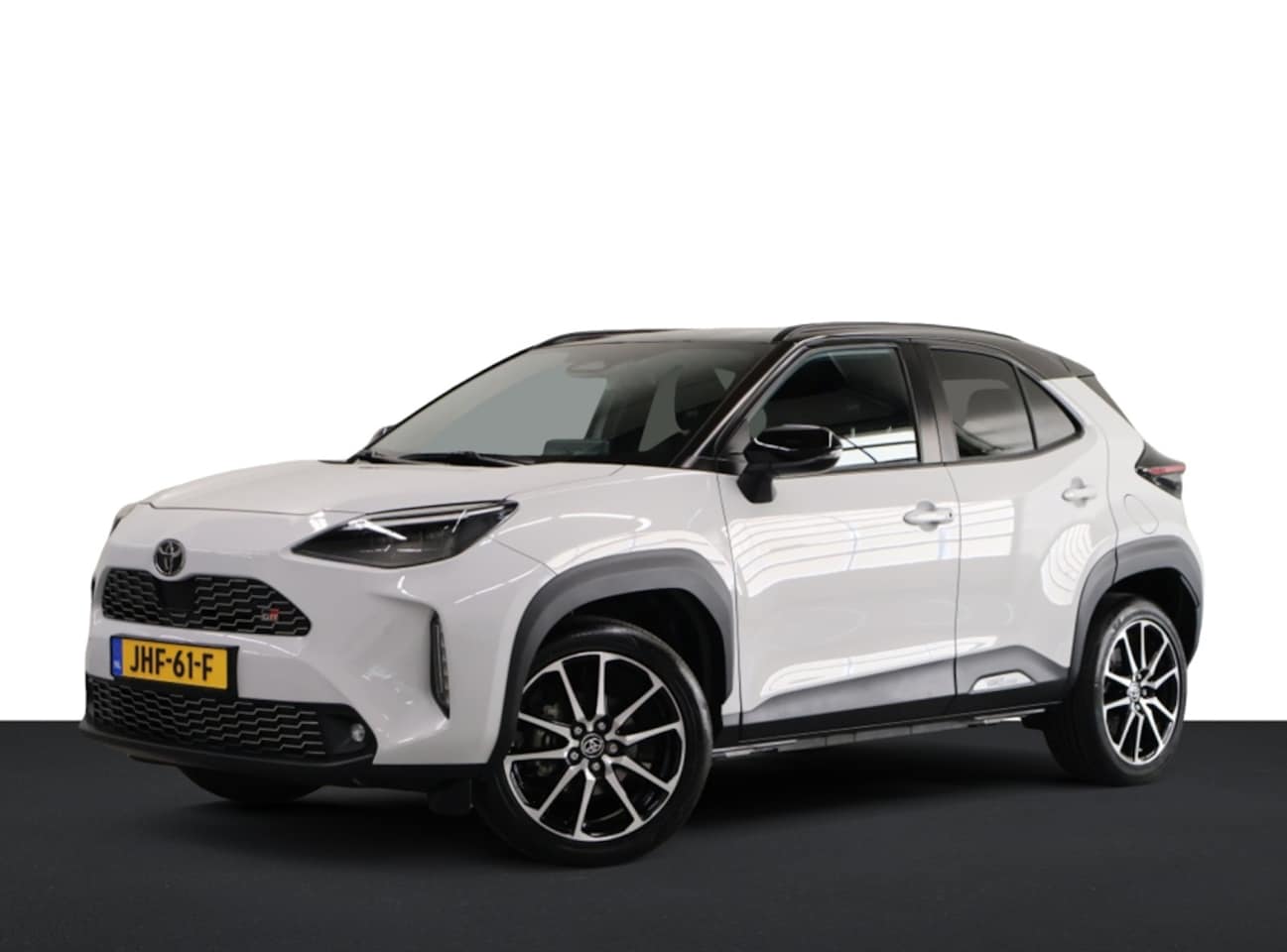 Toyota Yaris Cross - 1.5 Hyb 130 GR Sport - AutoWereld.nl