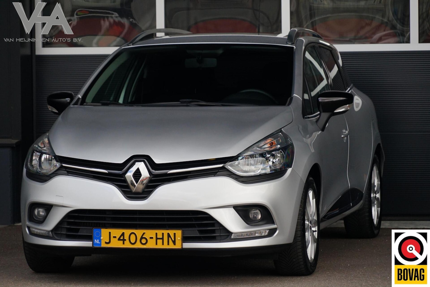 Renault Clio Estate - 0.9 TCe Limited 0.9 TCe Limited, NL, trekh. keyless, PDC - AutoWereld.nl