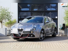 Alfa Romeo Giulietta - 1.4 Turbo MultiAir Veloce TCT - NAVI - CRUISE - UCONNECT - PDC - ALCANTARA