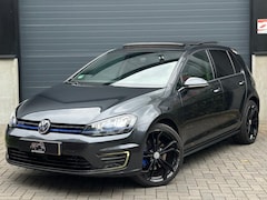 Volkswagen Golf - 1.4 TSI GTE PANO - Keyless - Uitlaat Systeem - ACC