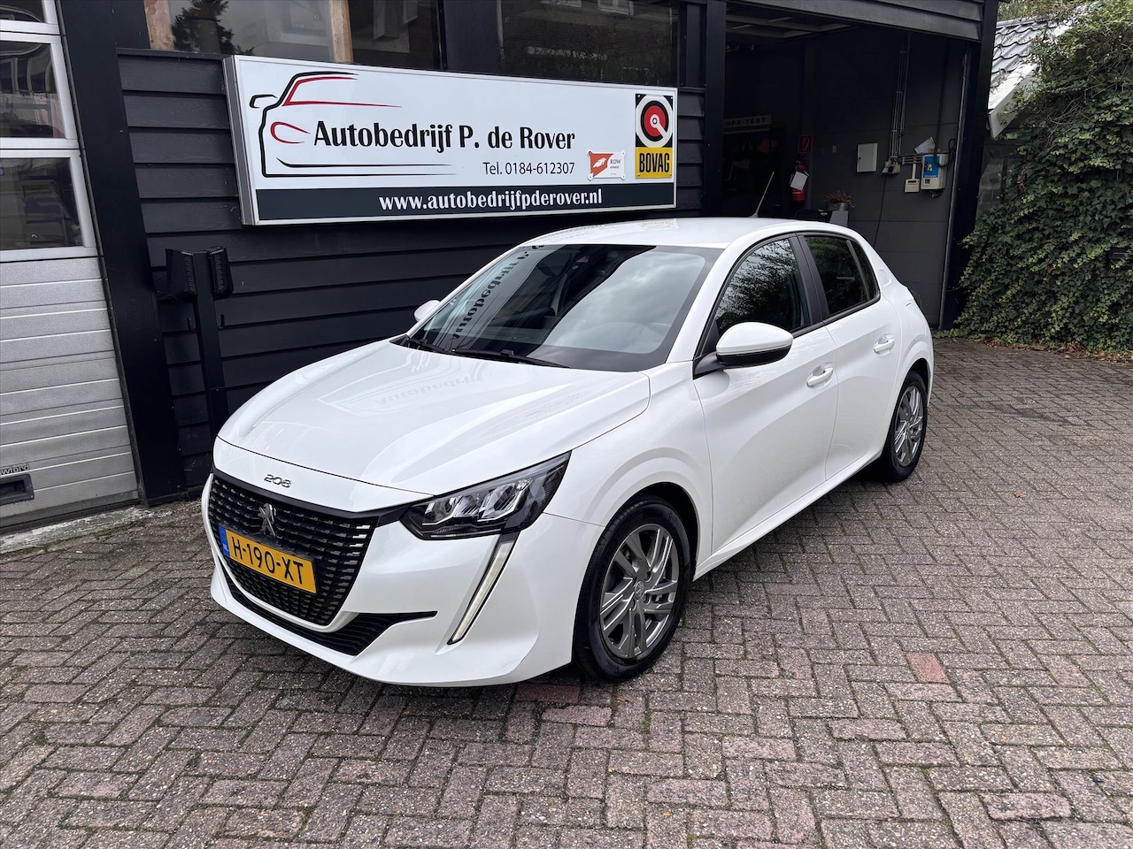 Peugeot 208 - 1.2 PureTech 75pk - AutoWereld.nl