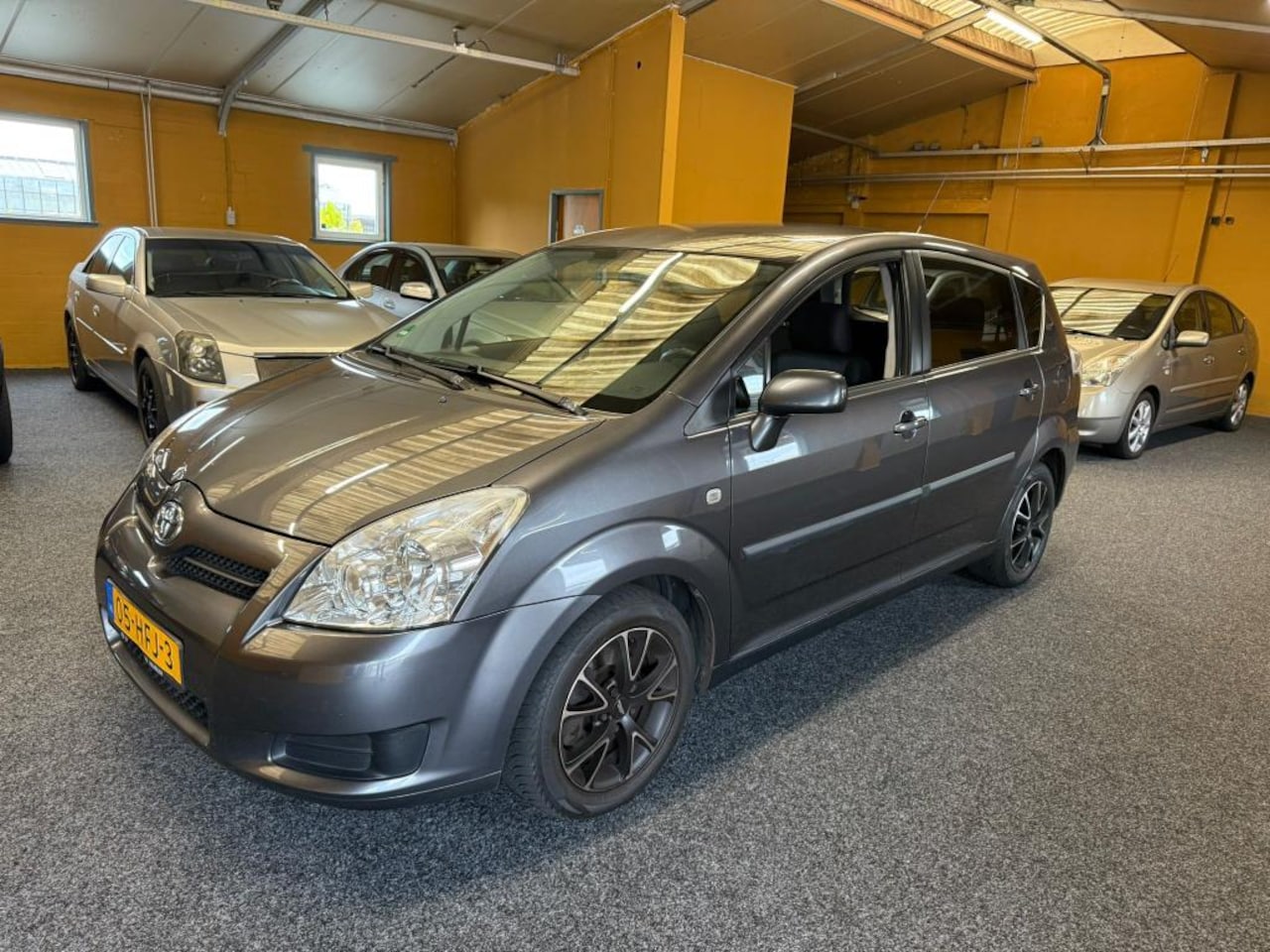 Toyota Verso - 1.6 VVT-i Terra 1.6 VVT-i Terra - AutoWereld.nl