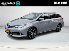 Toyota Auris Touring Sports - 1.8 Hybrid Dynamic | Trekhaak | Stoelverwarming | Keyless entry | 17 inch LM-velgen |