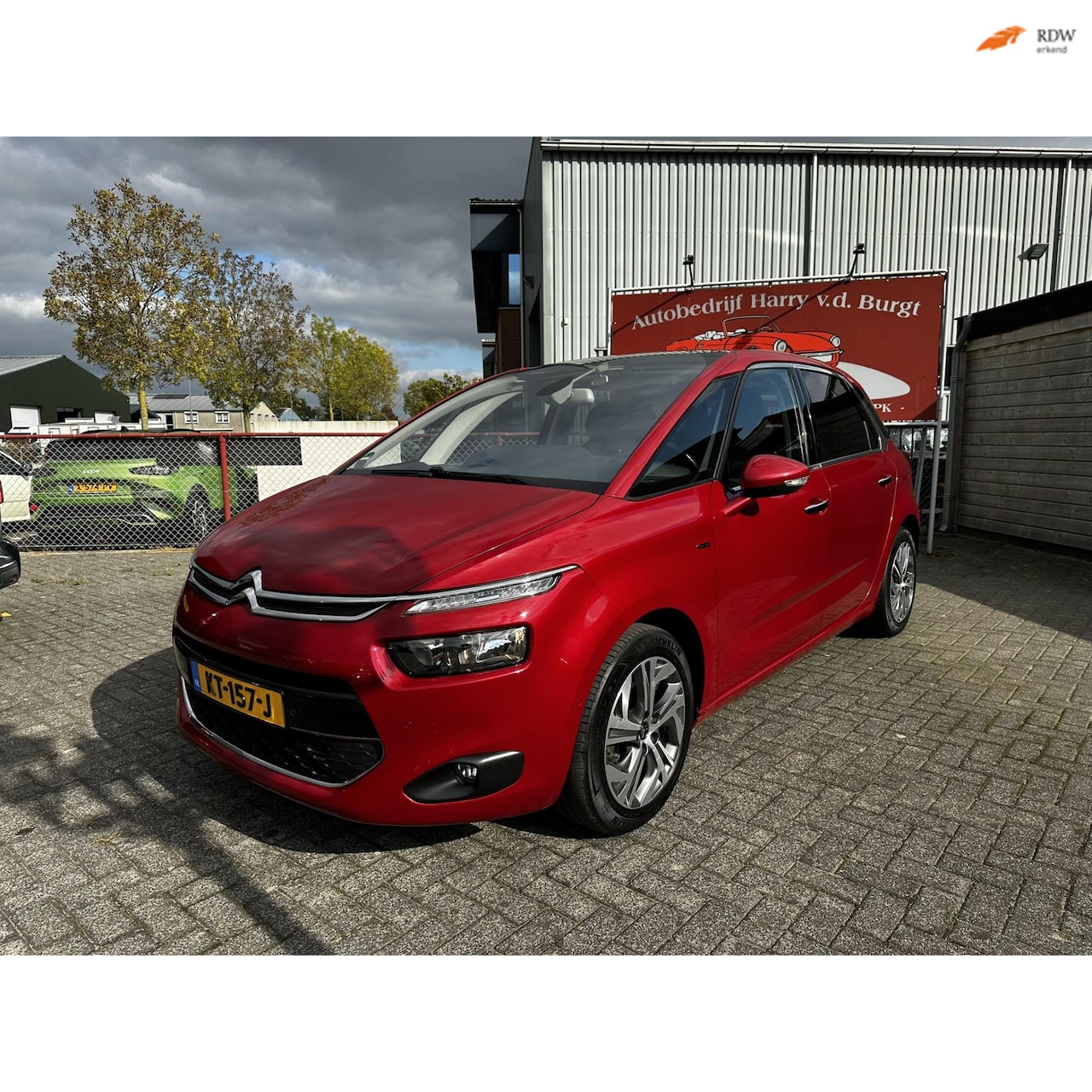 Citroën C4 Picasso - 1.6 e-HDi Exclusive Automaat | Trekhaak | Meest luxe Uitvoering - AutoWereld.nl