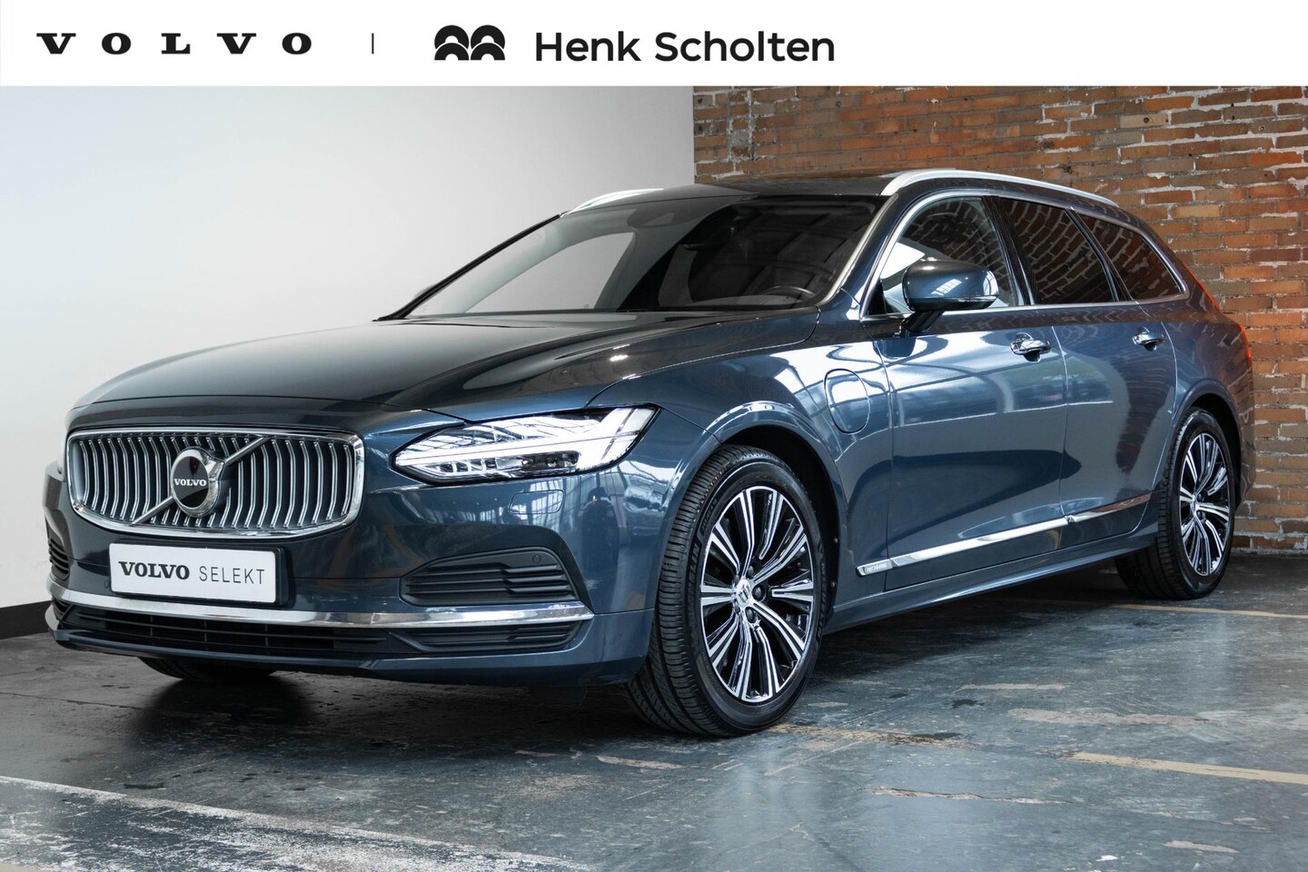 Volvo V90 - T8 Automaat AWD Inscription | Panoramadak| Interieur Voorverwarming| Electrisch Bedienbare - AutoWereld.nl