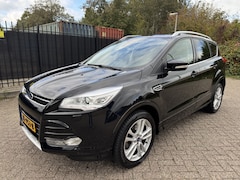 Ford Kuga - 1.5 Titanium Styling Pack Leer/Stoelver/Clima/Navi/Cam