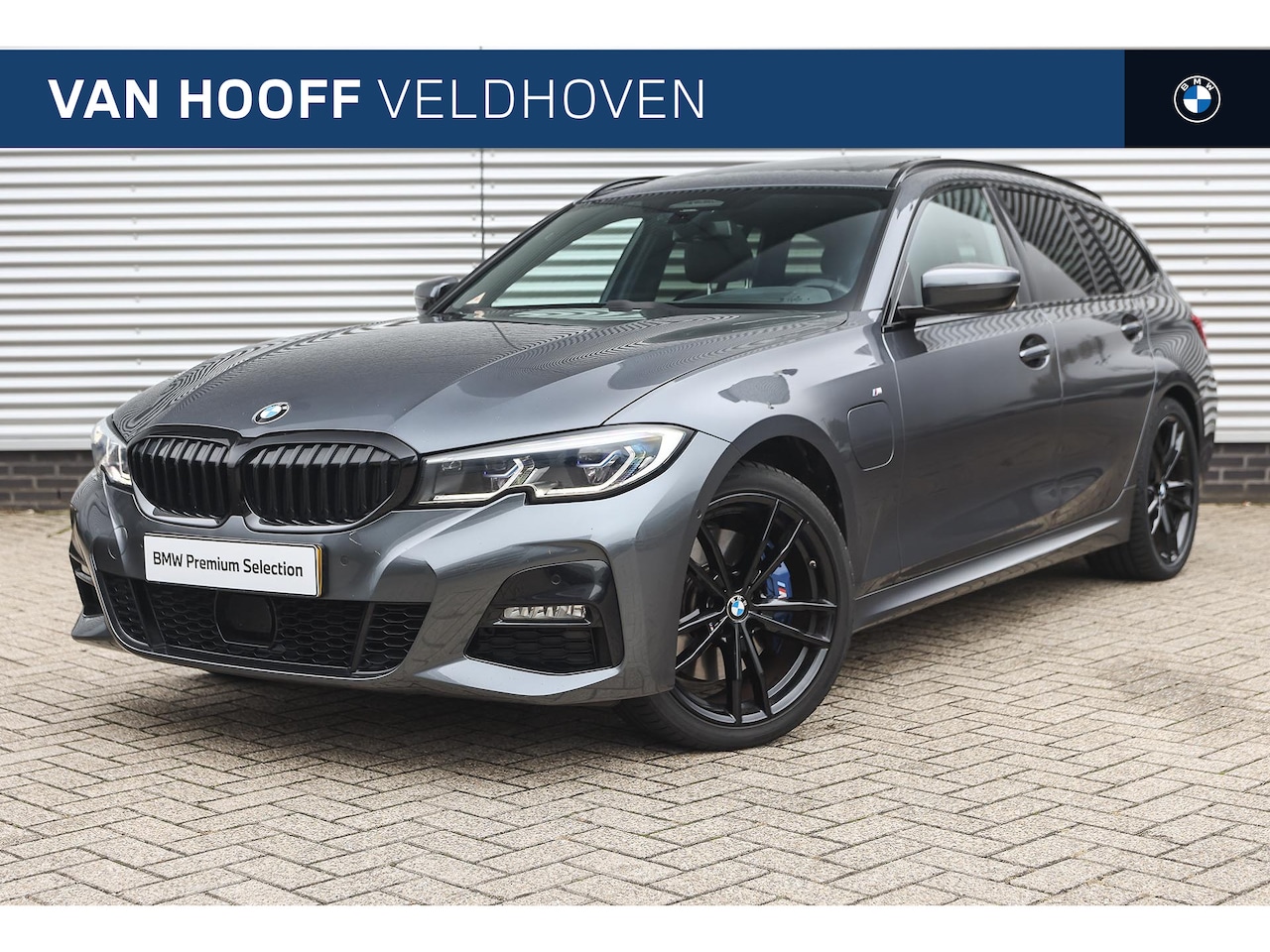 BMW 3-serie Touring - 330e xDrive High Executive M Sport Automaat / Panoramadak / Sportstoelen / Laserlight / Tr - AutoWereld.nl