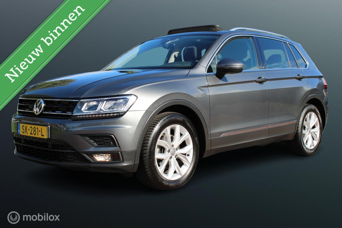 Volkswagen Tiguan - 1.4 TSI Comfortline Business 1.4 TSI Comfortline Business, Trekhaak, Panodak, Navi, App connect, Pdc voor + achter, Cru - AutoWereld.nl