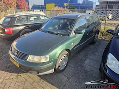 Volkswagen Passat Variant - 1.8-5V