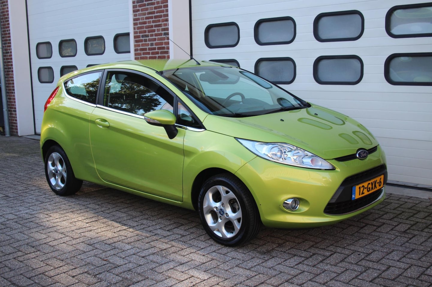 Ford Fiesta - 1.25 Titanium * Nap / Airco / Cruise * - AutoWereld.nl