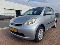 Daihatsu Sirion 2 - 1.3-16V /Airco/St.bkr/Elek.pakket/NAP/PDC