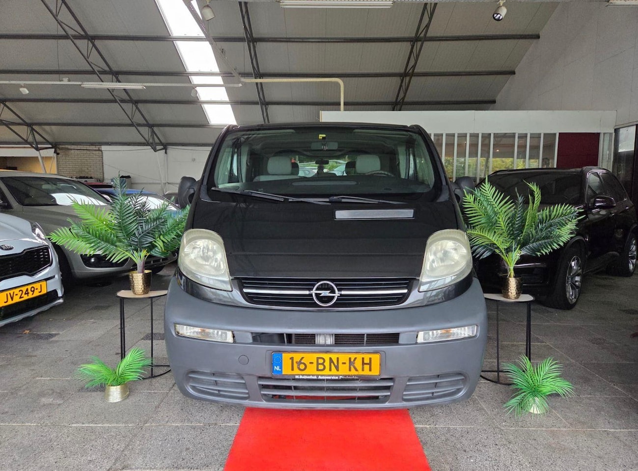 Opel Vivaro - 1.9 DTI L2H1 DC 6P AIRCO CAMERA NAVI! - AutoWereld.nl