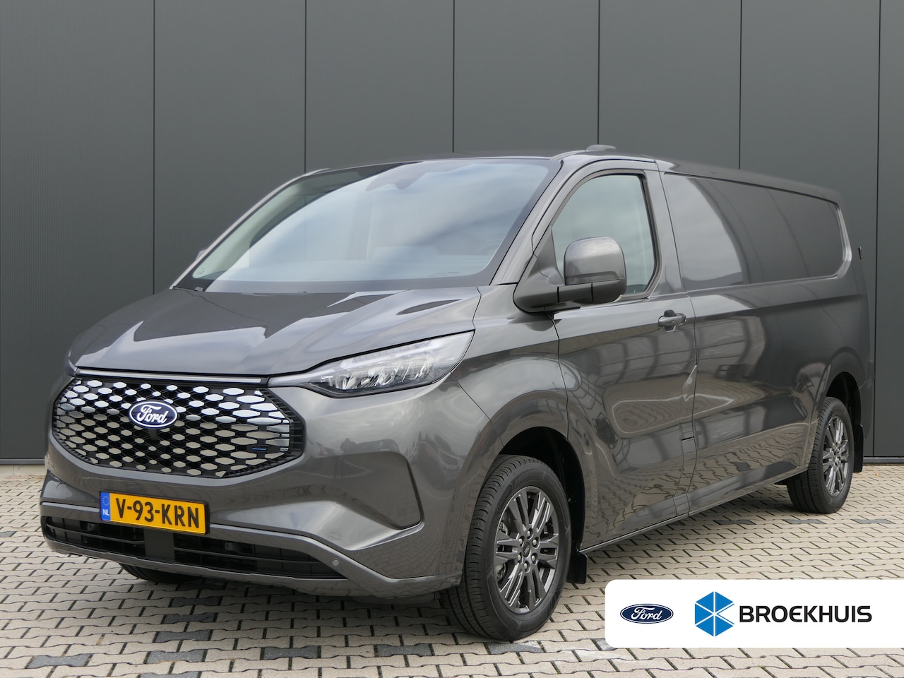 Ford E-Transit Cust. - 340 L2H1 Limited 65 kWh | Trekhaak | Navigatie | Bijrijders Stoel | Stoelverwarming | LED - AutoWereld.nl