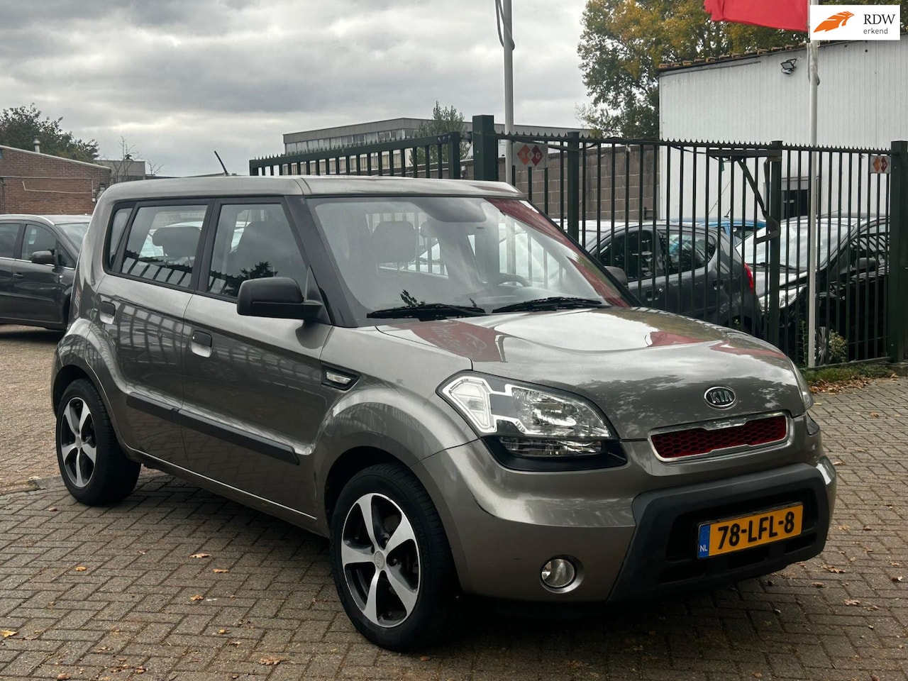 Kia Soul - 1.6 X-pect Cool 1e eigenaar airco elektrische ramen cv op afs - AutoWereld.nl