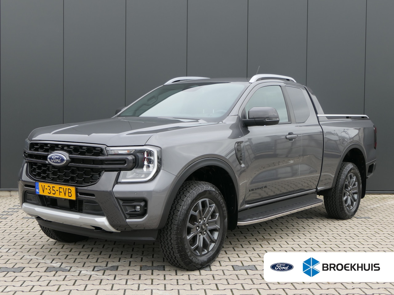 Ford Ranger - 2.0 Super Cab EcoBlue Wildtrak | Rollertop | Trekhaak | Adaptive Cruise | Elektrische Stoe - AutoWereld.nl