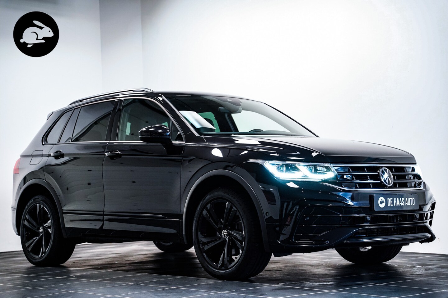 Volkswagen Tiguan - 1.4 TSI eHybrid R-Line|Black Style|Trekhaak|Acc - AutoWereld.nl