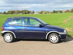 Opel Corsa - 1.2i-16V Onyx Automaat! Alle Opties! 165000KM!