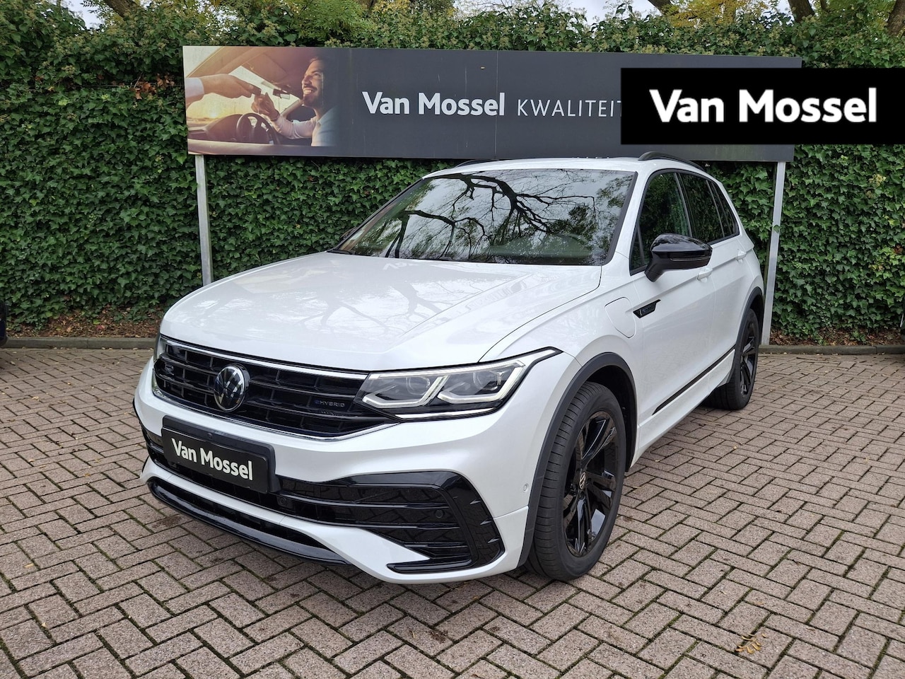 Volkswagen Tiguan - 1.4 TSI eHybrid R-Line Business | PANO-SCHUIFDAK | LEER | CAMERA | STOELVERWARMING | STOEL - AutoWereld.nl