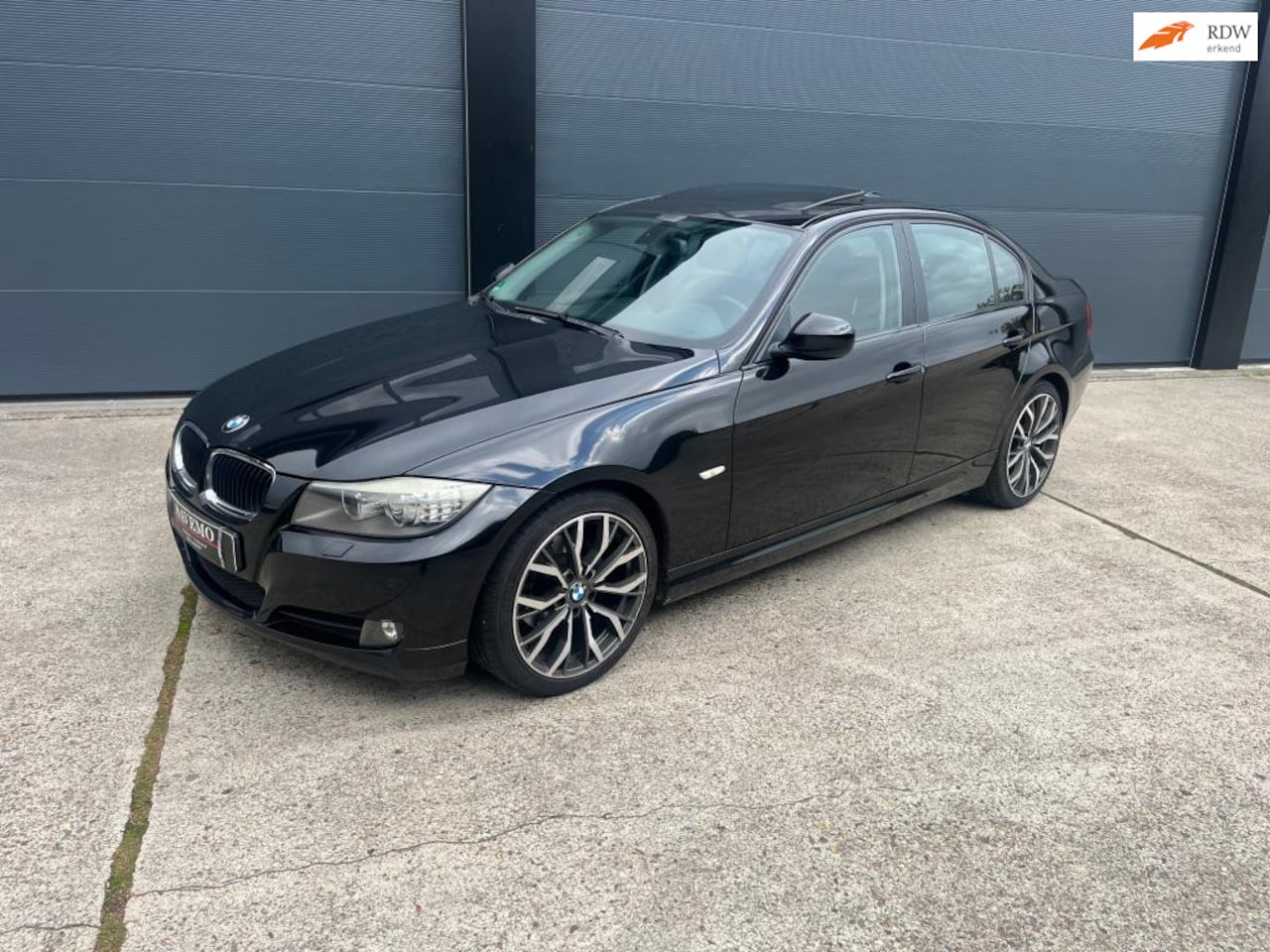 BMW 3-serie - 318i Schuifkanteldak / Automaat / Climate controle / PDC / Stoelverwarming . - AutoWereld.nl