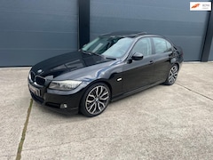 BMW 3-serie - 318i Schuifkanteldak / Automaat / Climate controle / PDC / Stoelverwarming