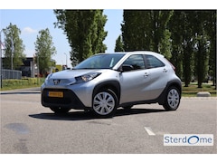 Toyota Aygo X - 1.0 VVT-i MT Play I Achteruitrij camera I ACC I Airco I Apple/Android Carplay I Rij assist