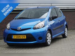 Toyota Aygo - 1.0 VVT-i Now/Airco/Nieuwe APK/Goed onderhouden