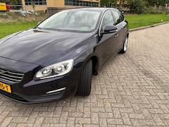Volvo V60 - 2.4 D6 Twin Engine R-Design Keurige BTW auto met lederen bekleding  Goed onderhouden