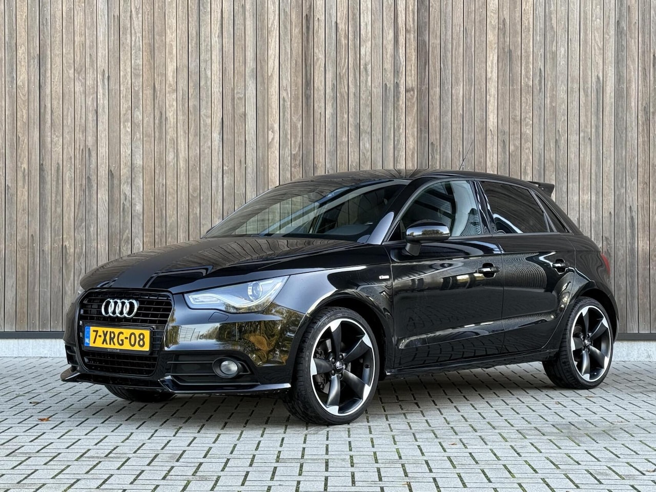 Audi A1 Sportback - 1.4 TFSI S-Edition /Supersportstoelen/Black - AutoWereld.nl