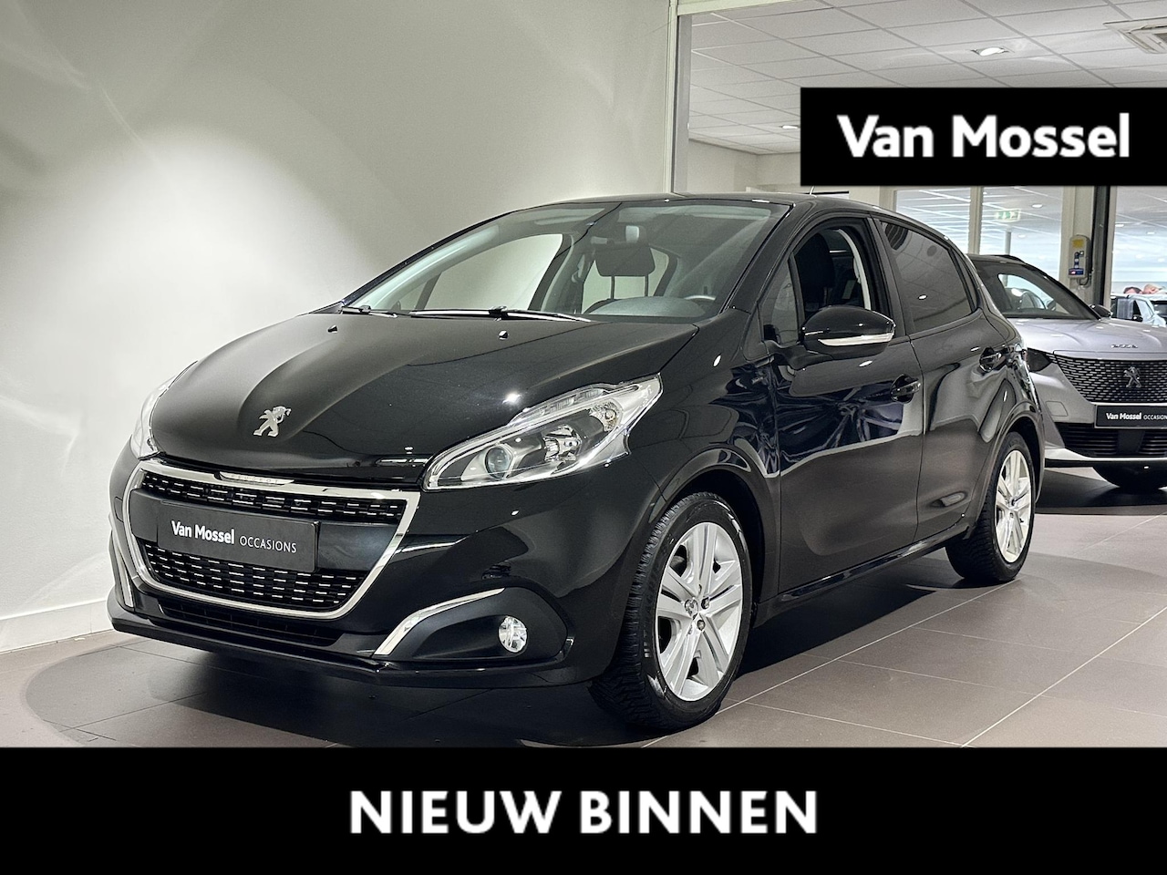 Peugeot 208 - 1.2 PureTech Signature | Parkeersensoren | Navigatie - AutoWereld.nl