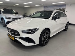 Mercedes-Benz CLA-klasse Shooting Brake - 200 AMG Line Panorama LED Camera Widescreen Keyless go