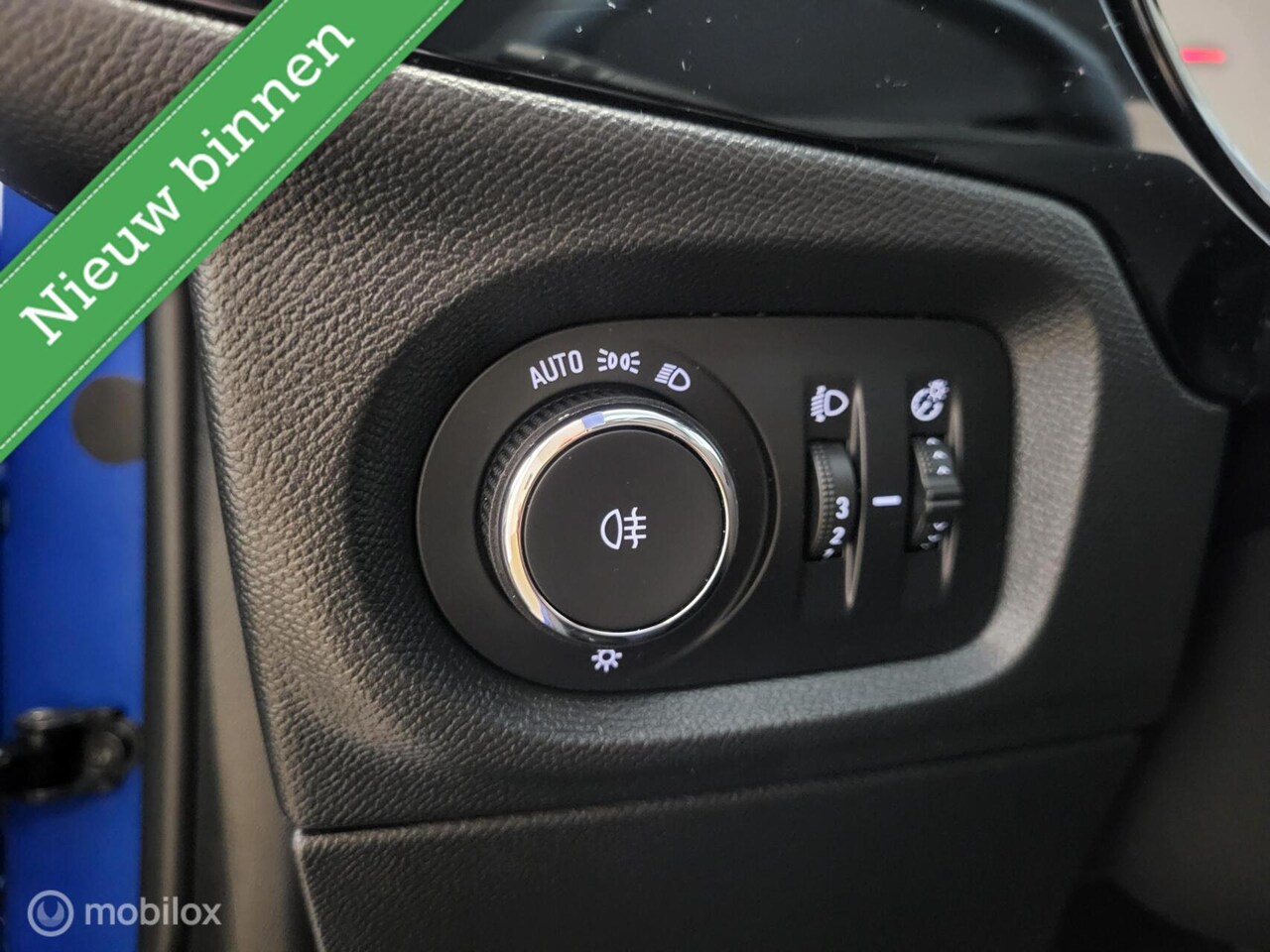 Opel Corsa - 1.2 Edition *NL, NAVI, RIJKLAARPRIJS!*