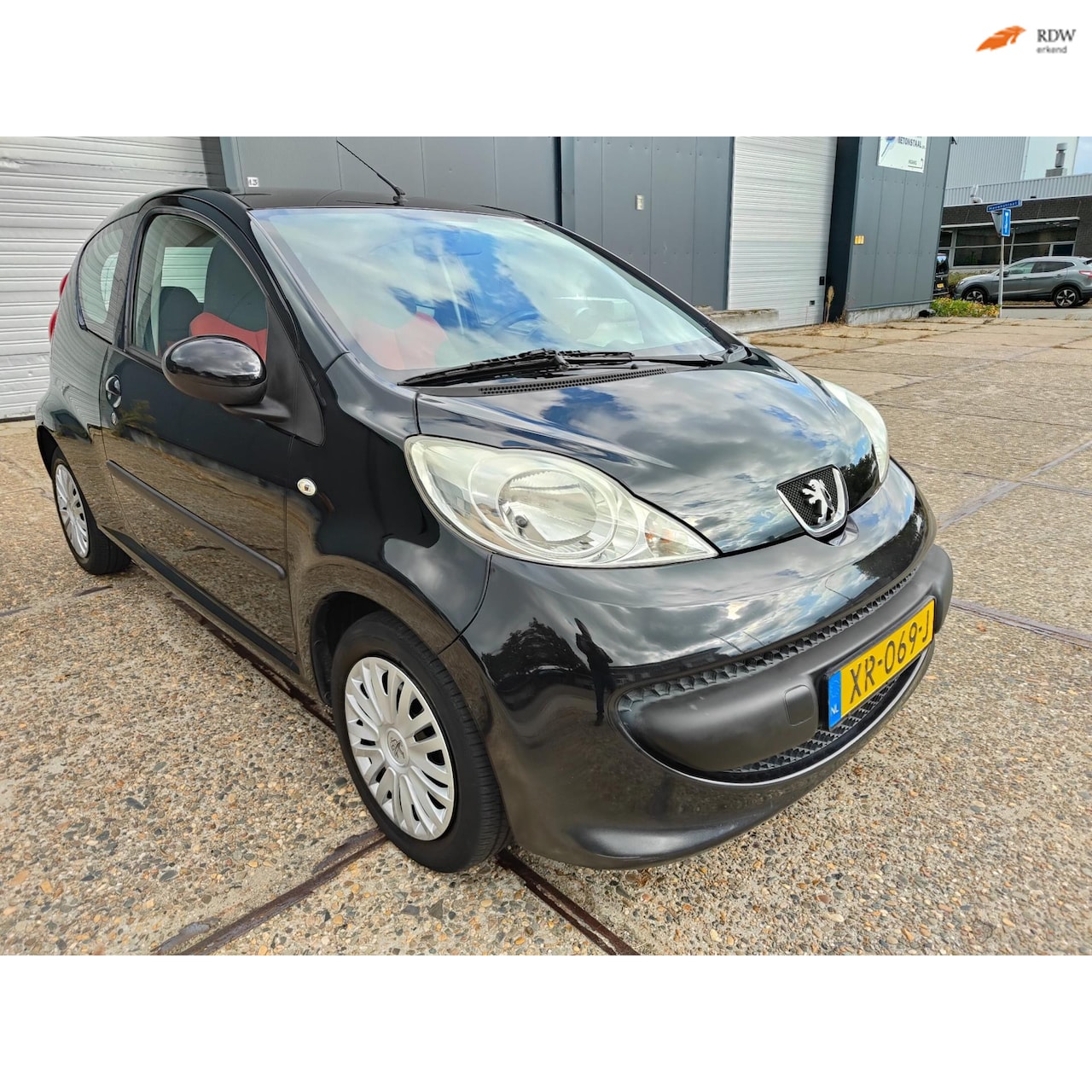 Peugeot 107 - 1.0-12V XR 1.0-12V XR - AutoWereld.nl