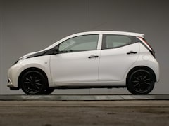 Toyota Aygo - 1.0 VVT-i x-fun Sport (AIRCO, BLUETOOTH, CRUISE, LED, SPORTSTOELEN, NIEUWE APK, NETTE STAA