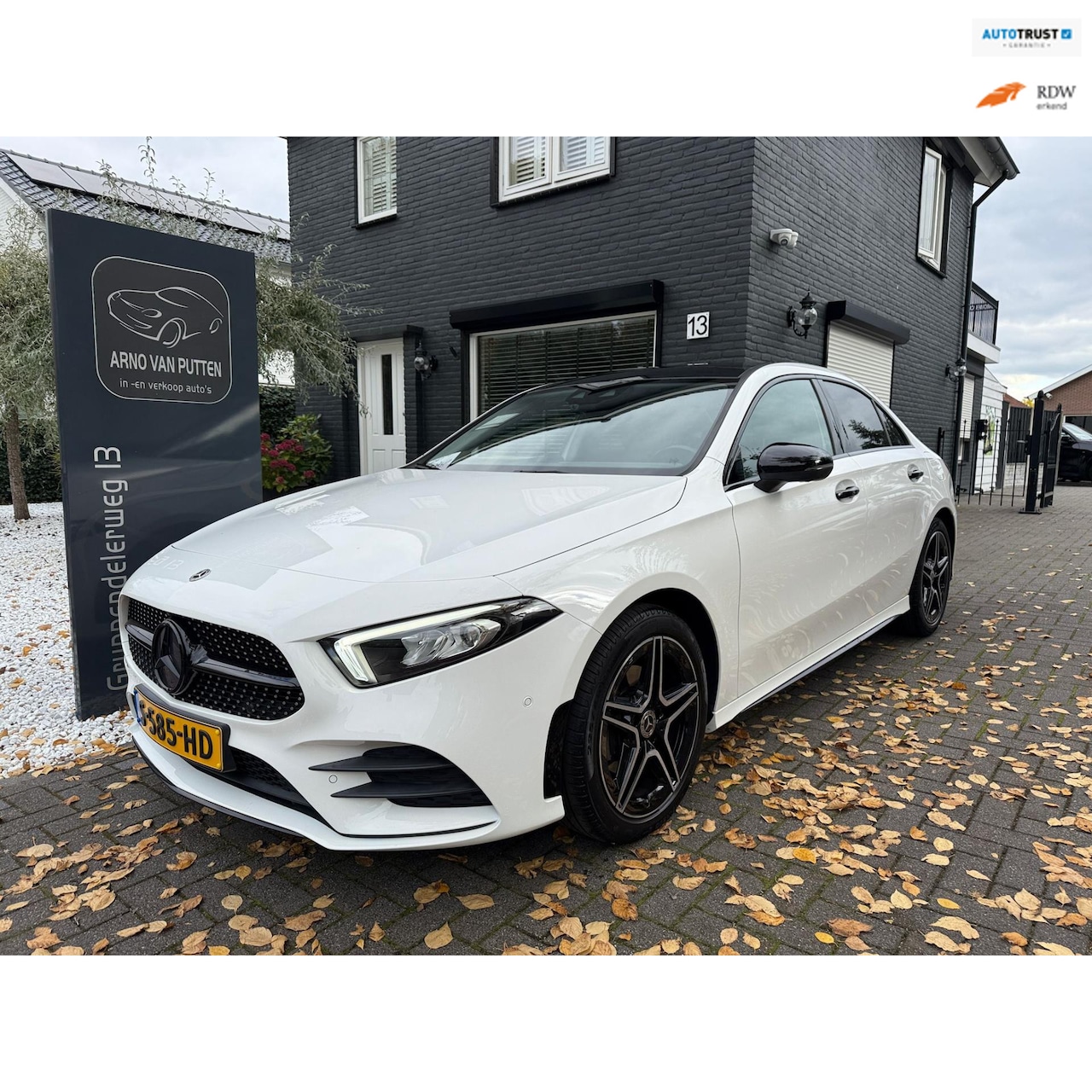 Mercedes-Benz A-klasse - 180 AMG Line - Pano - 360 Camera - Memory - AutoWereld.nl