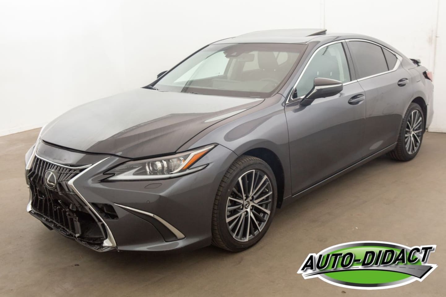 Lexus ES - 300 Hybrid 33.094 km Carpas Clima Navi Leder Camera - AutoWereld.nl