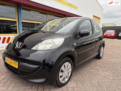 Peugeot 107 - 1.0-12V XS