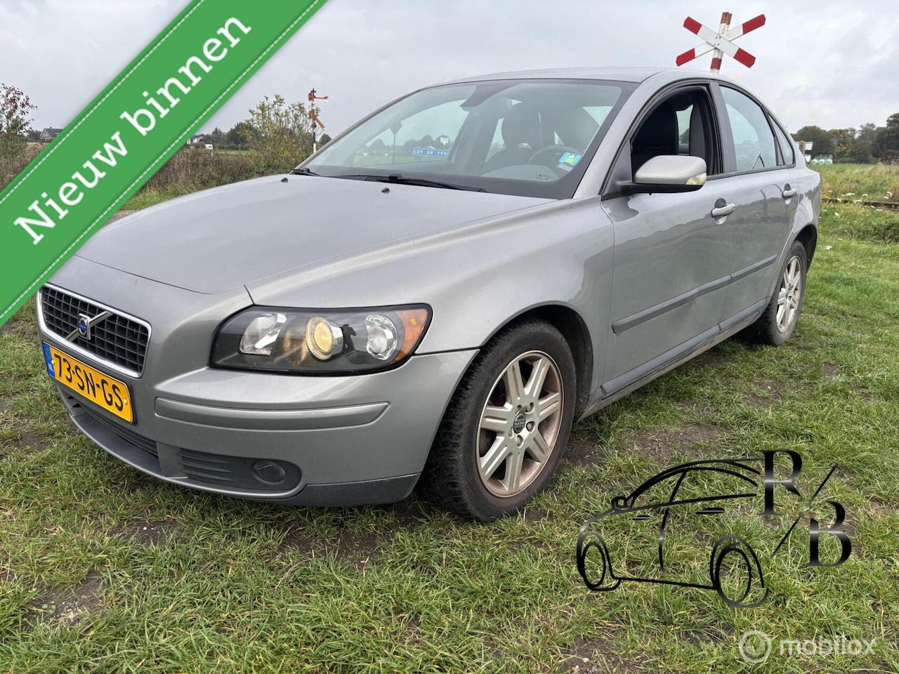 Volvo S40 - 1.6D Edition I AIRCO APK 2e EIG GOED ONDERHOUDEN - AutoWereld.nl