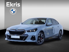 BMW 5-serie - 530e M Sport Edition M Sportpakket Pro/ Comfort Access/ Elektrische Trekhaak/ panoramadak/