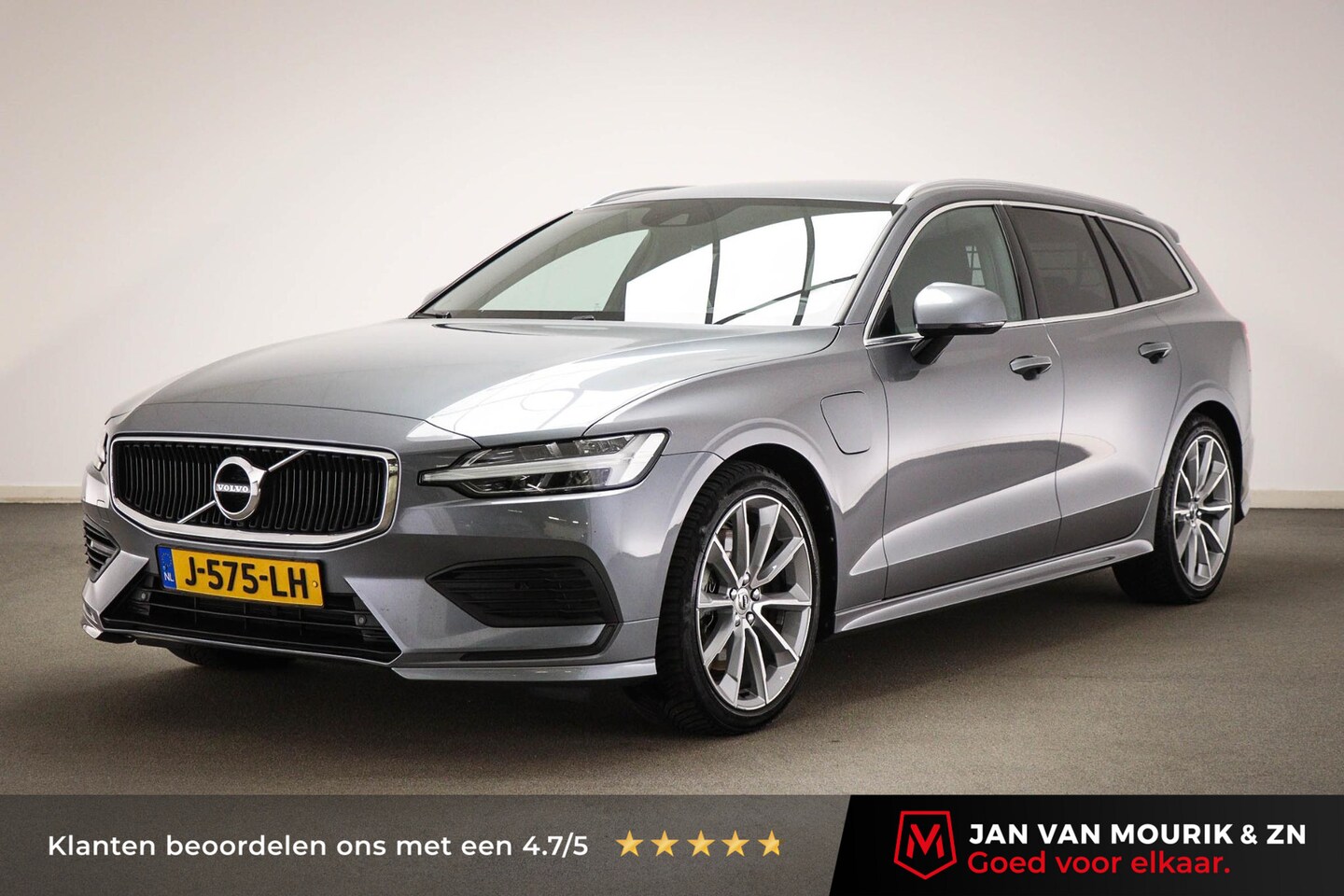 Volvo V60 - 2.0 T6 Twin Engine AWD Inscription | LEDER | STOELVERWARMING | APPLE | TREKHAAK | 19" - AutoWereld.nl